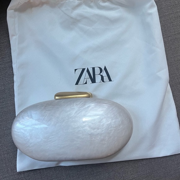 Zara Gold Closure Box Clutch - Picture 6 of 6